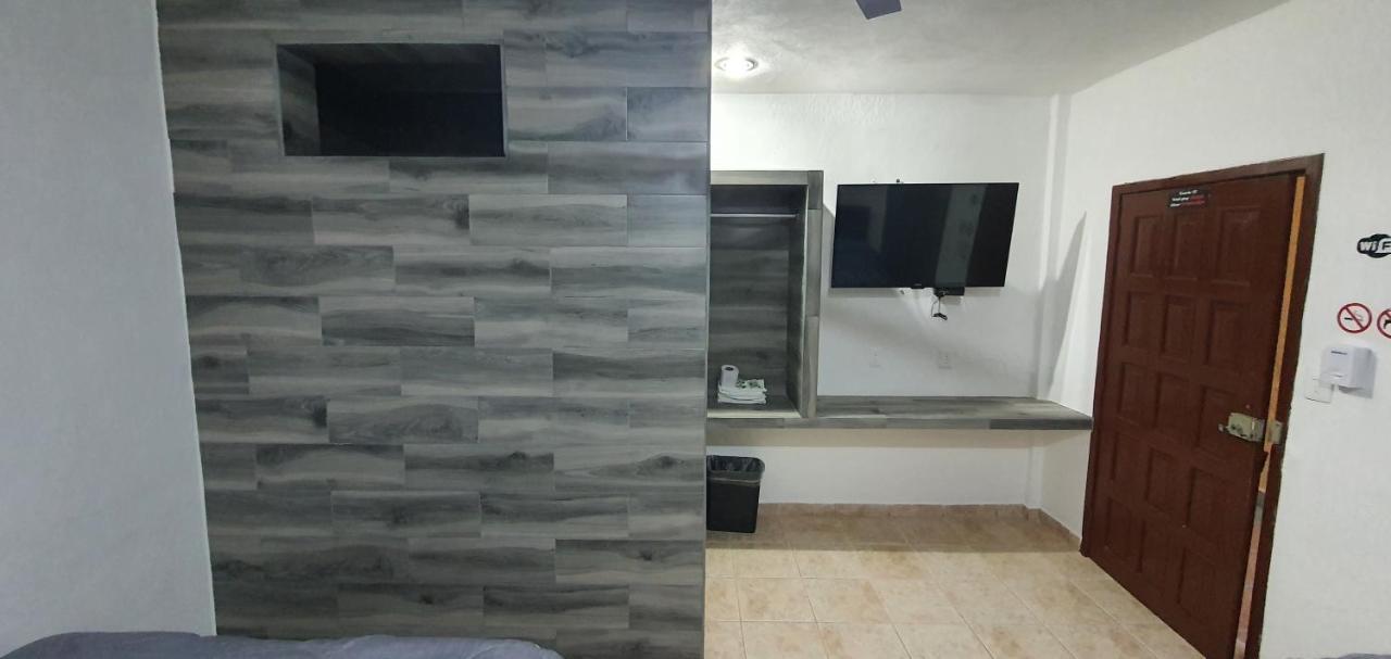 Hotel Posada Marcas Cancun Bagian luar foto