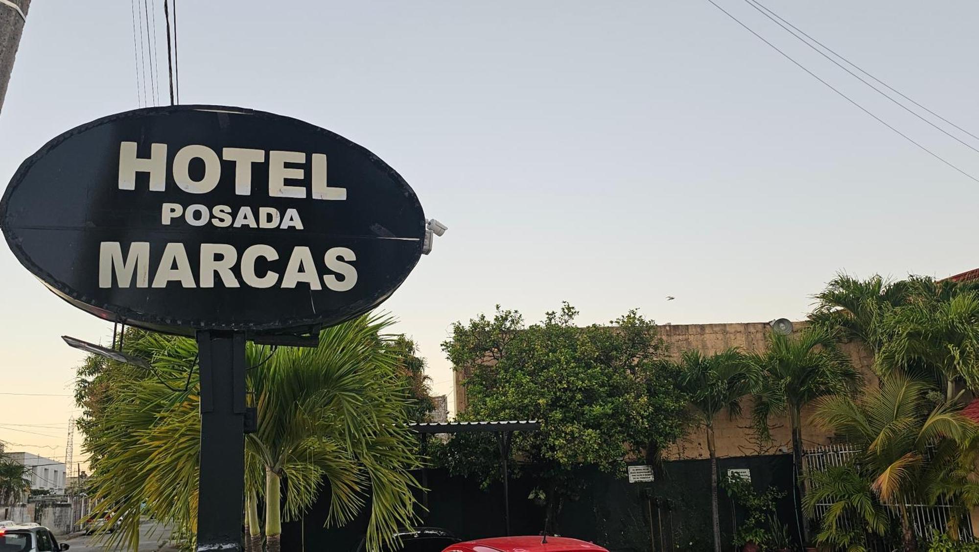 Hotel Posada Marcas Cancun Bagian luar foto